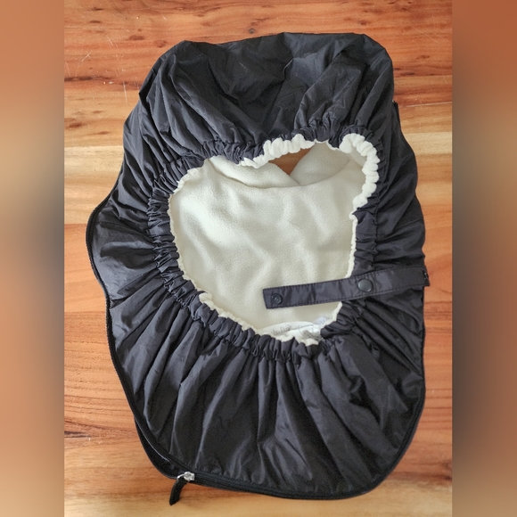 SKIP HOP Car Seat Cover in black - Picture 3 of 6